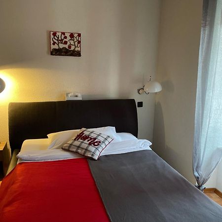 Hôtel La Fontaine Saint-Imier Extérieur photo