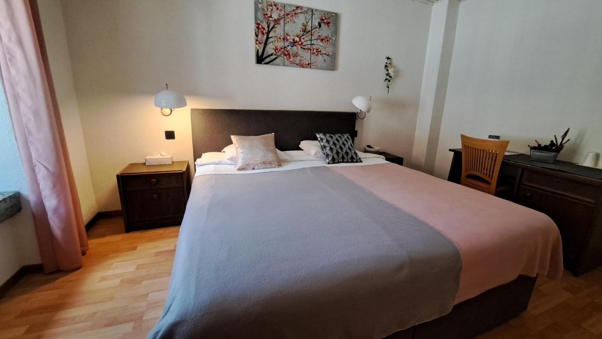 Hôtel La Fontaine Saint-Imier Extérieur photo