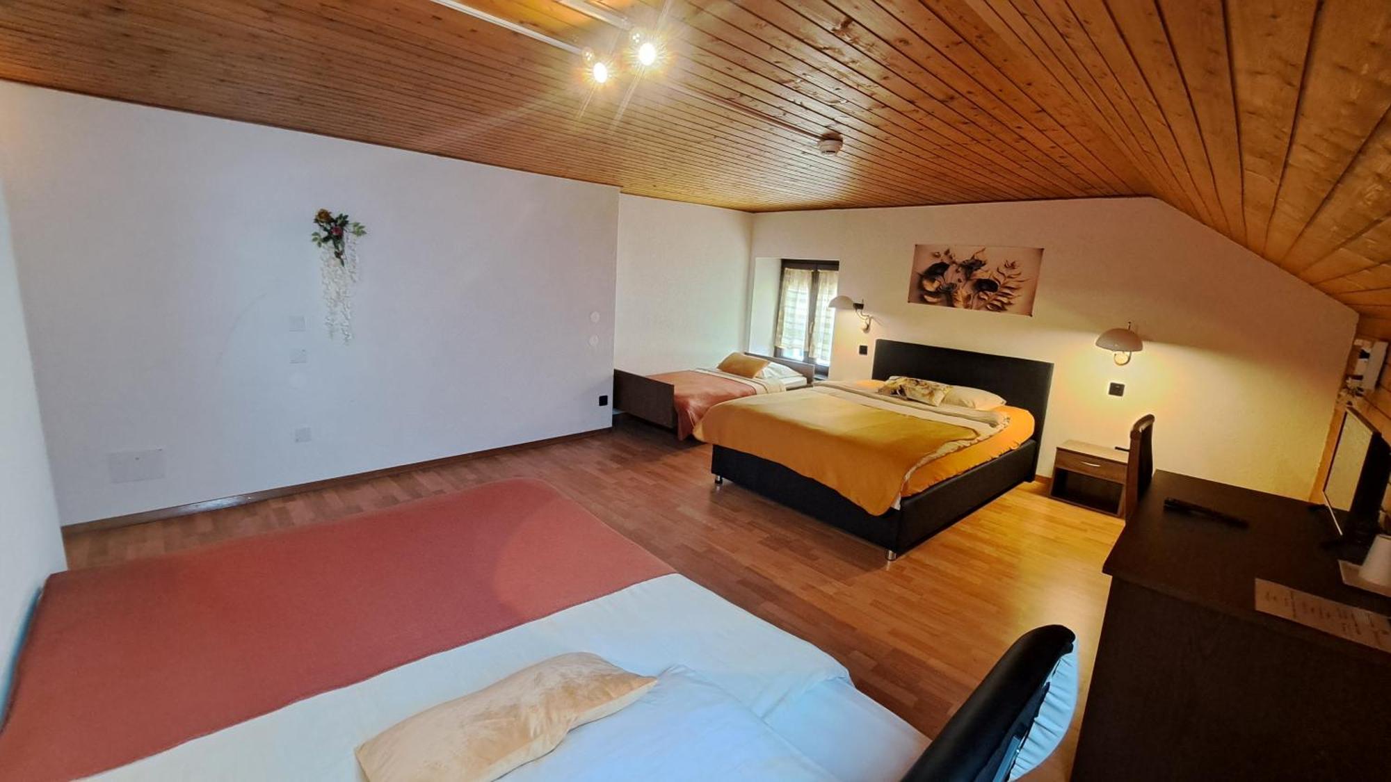 Hôtel La Fontaine Saint-Imier Extérieur photo
